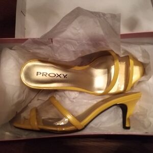 Roxy Yellow Heels for Women